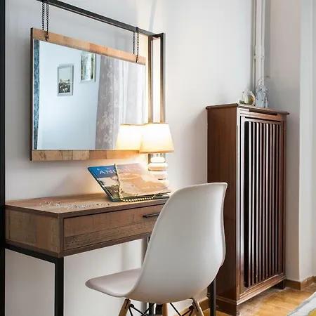 Cozy, Central, Safe Double Rooms In Apartment, Close To Acropolis-2